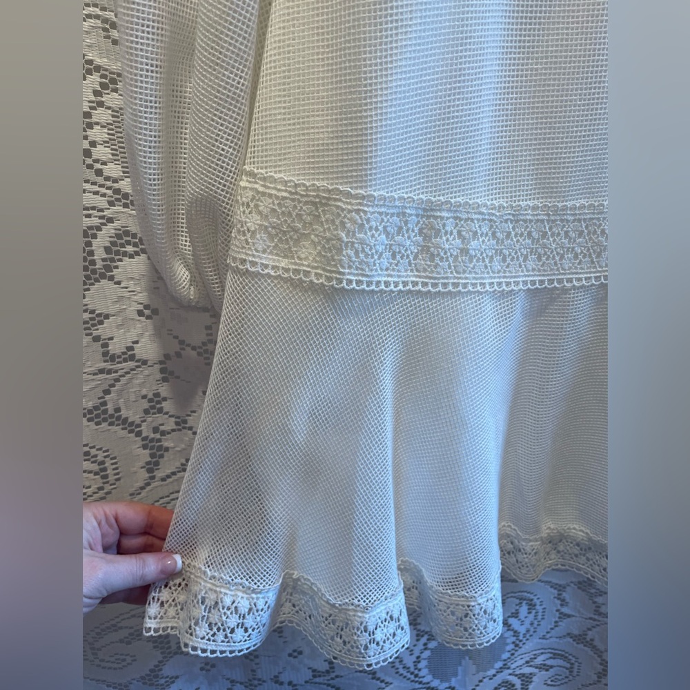BCBG MAX AZRIA Ladies Dress Minna Mesh Off White Mini Lace Trim Pristine NWT!!! - Picture 8 of 16